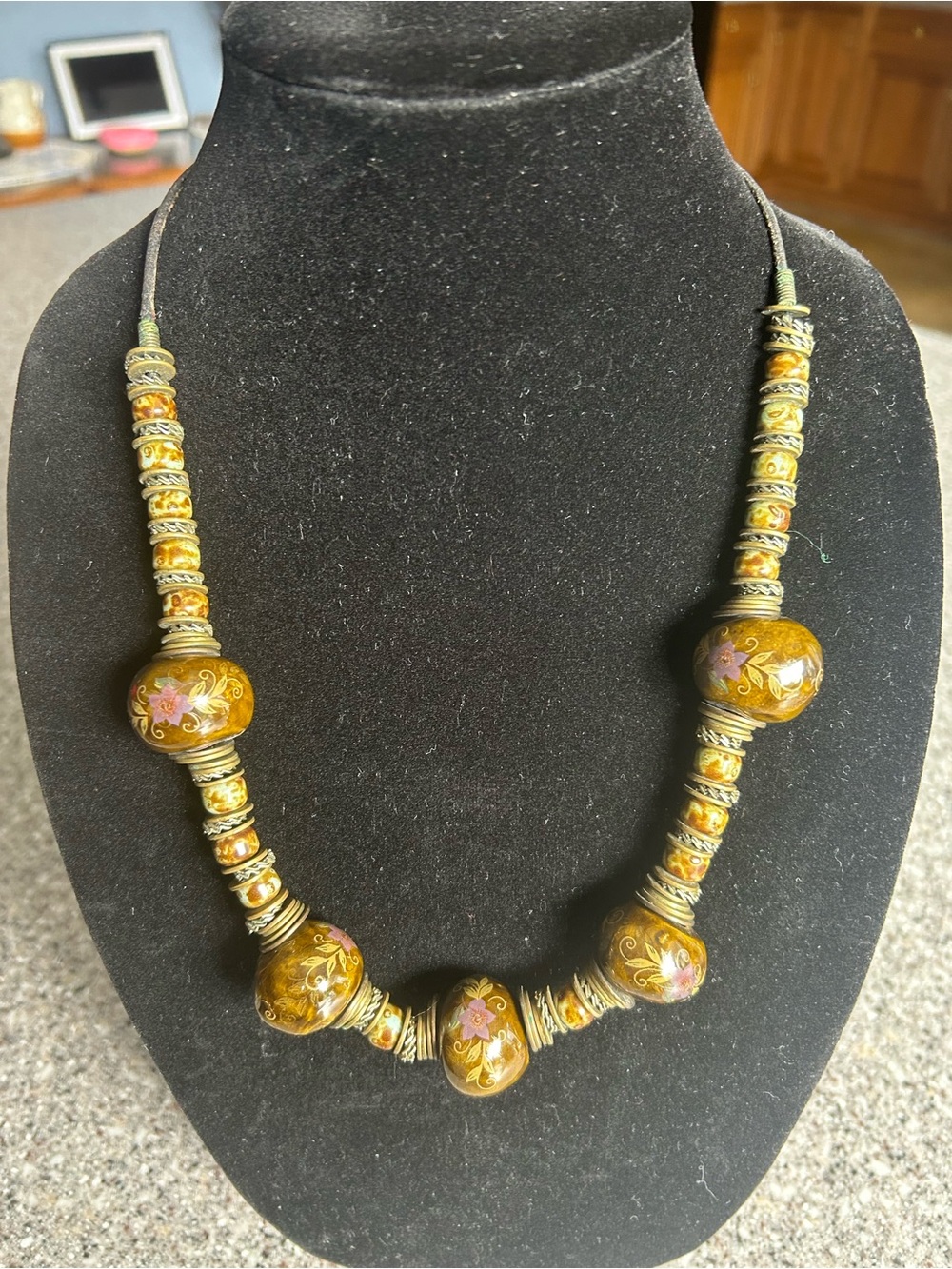 VINTAGE NECKLACE WEDDING CAKE GLASS DECORATED BEADS MURANO VENICE VENETIAN ITALY